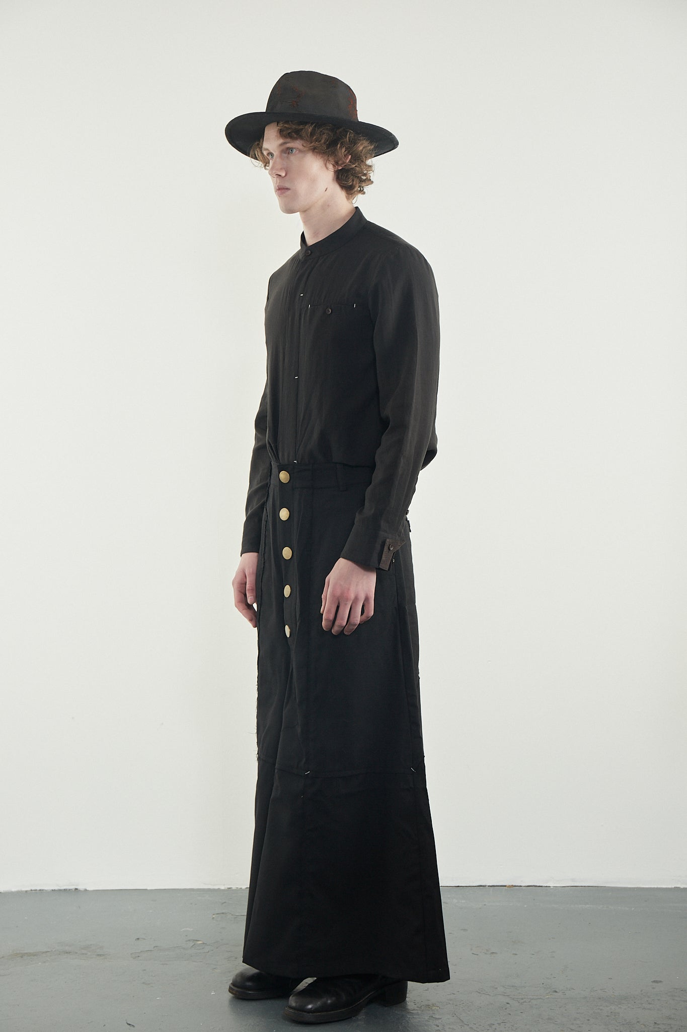 Cross-Seamed Wide Trousers