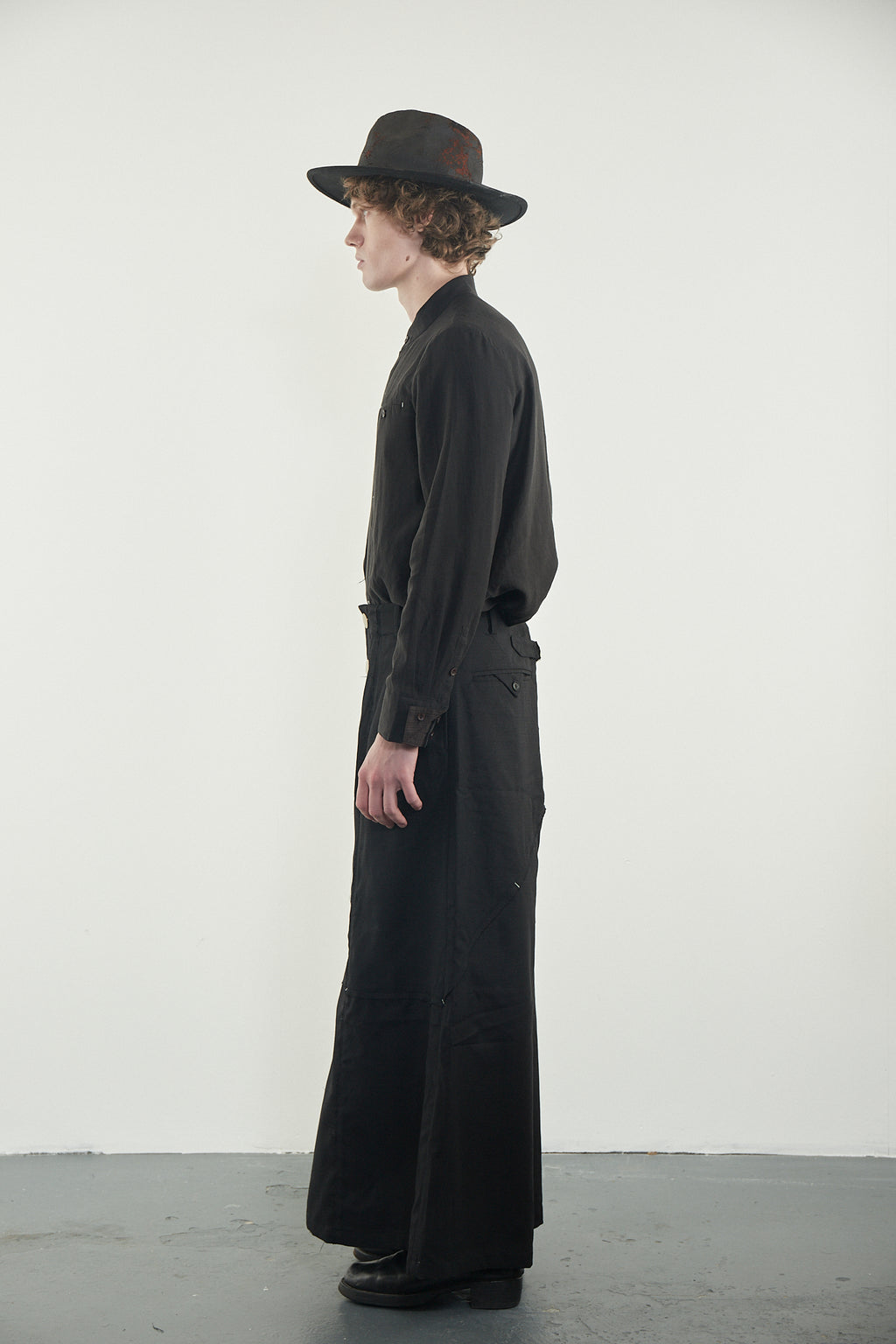 Cross-Seamed Wide Trousers