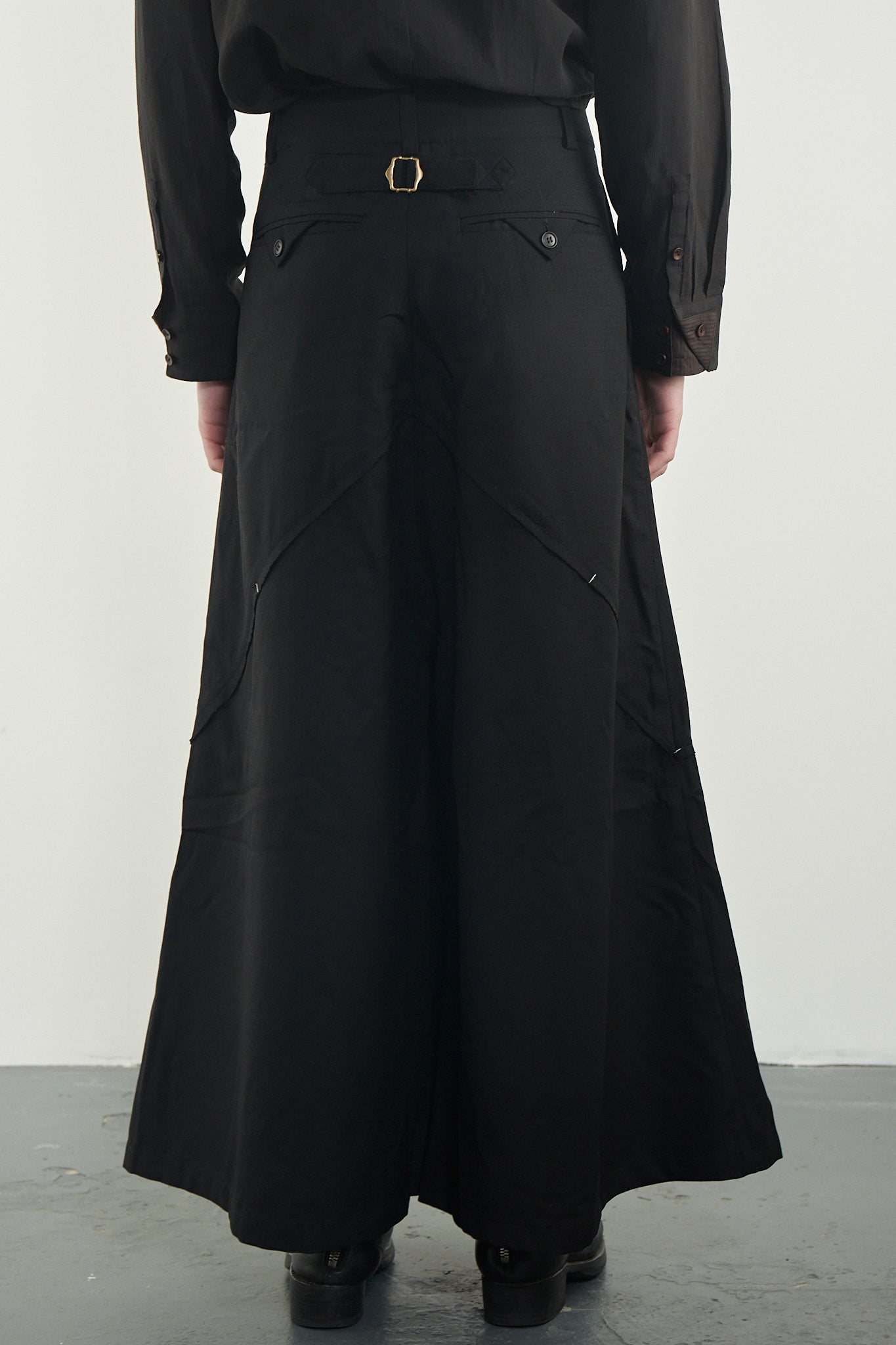 Cross-Seamed Wide Trousers