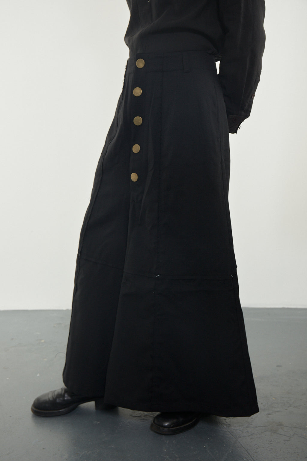 Cross-Seamed Wide Trousers