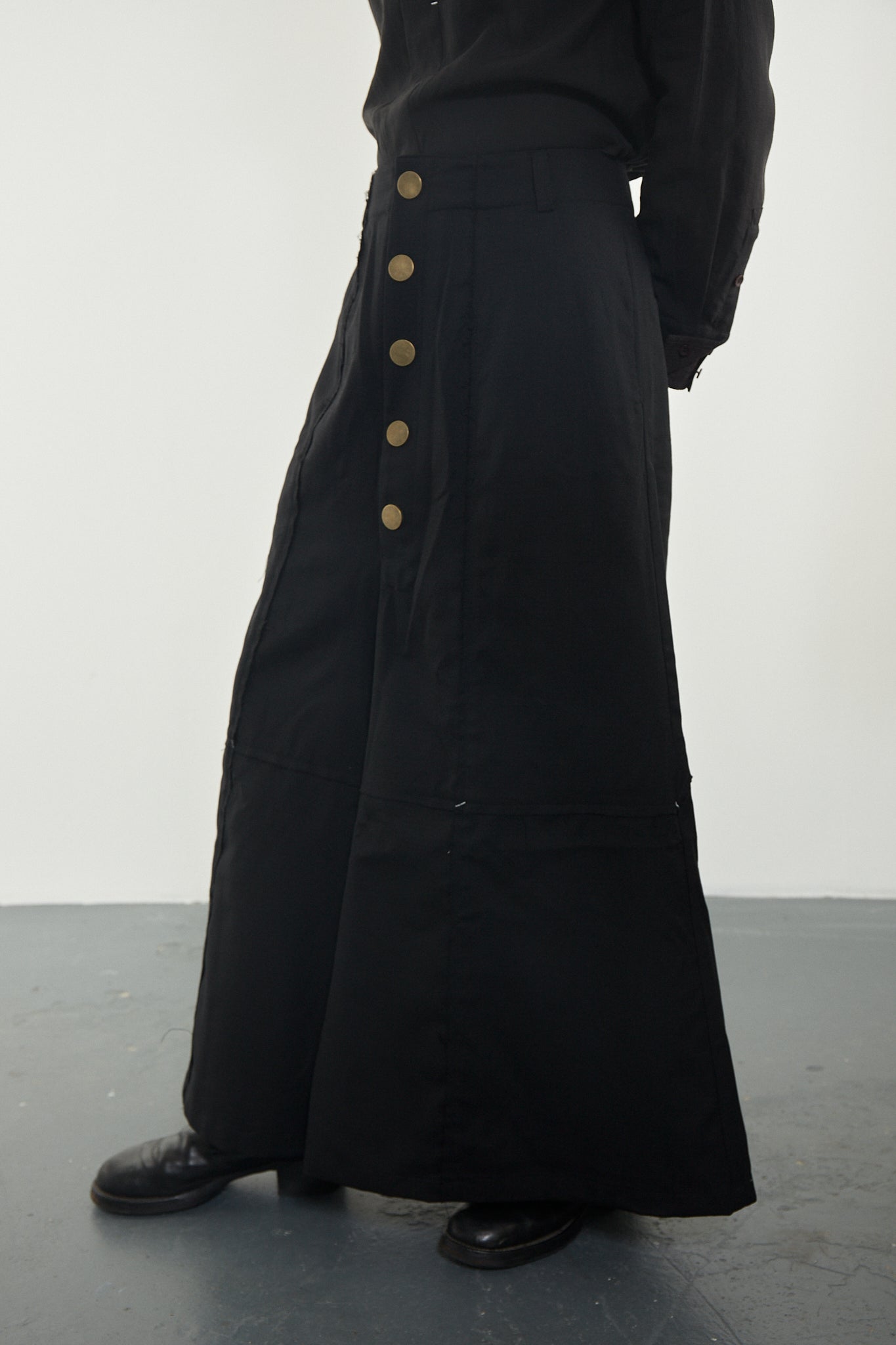 Cross-Seamed Wide Trousers