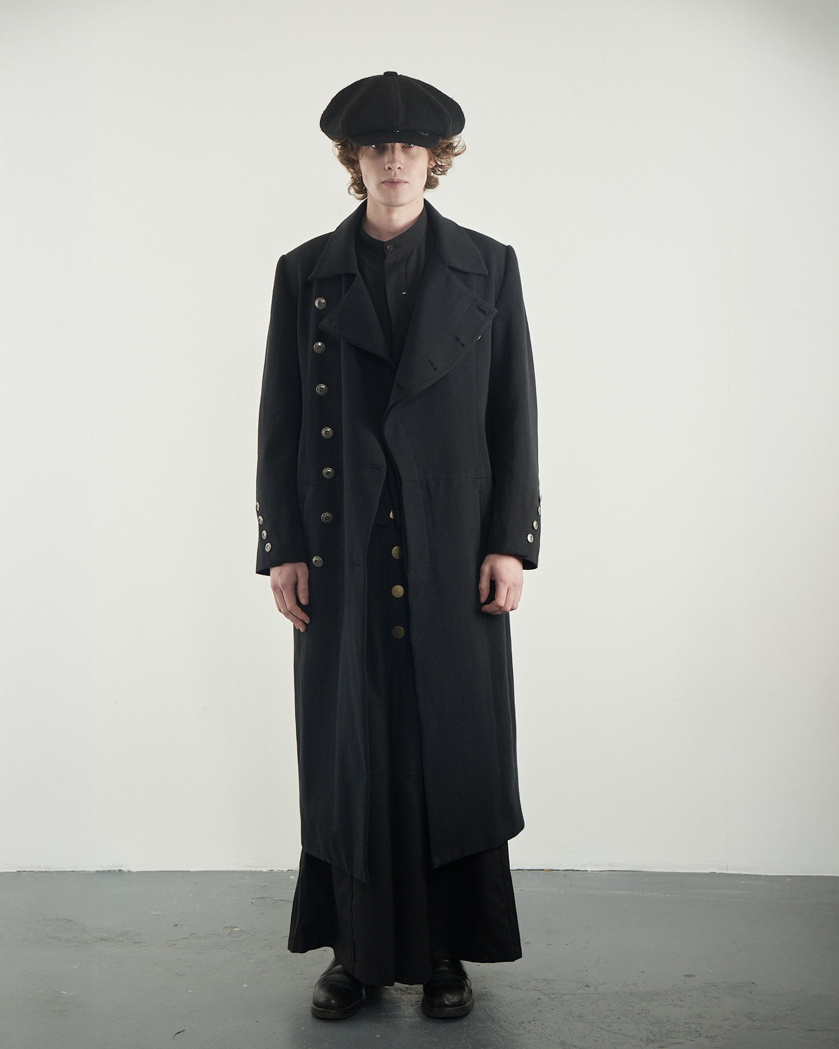Scimitar Collar Coat