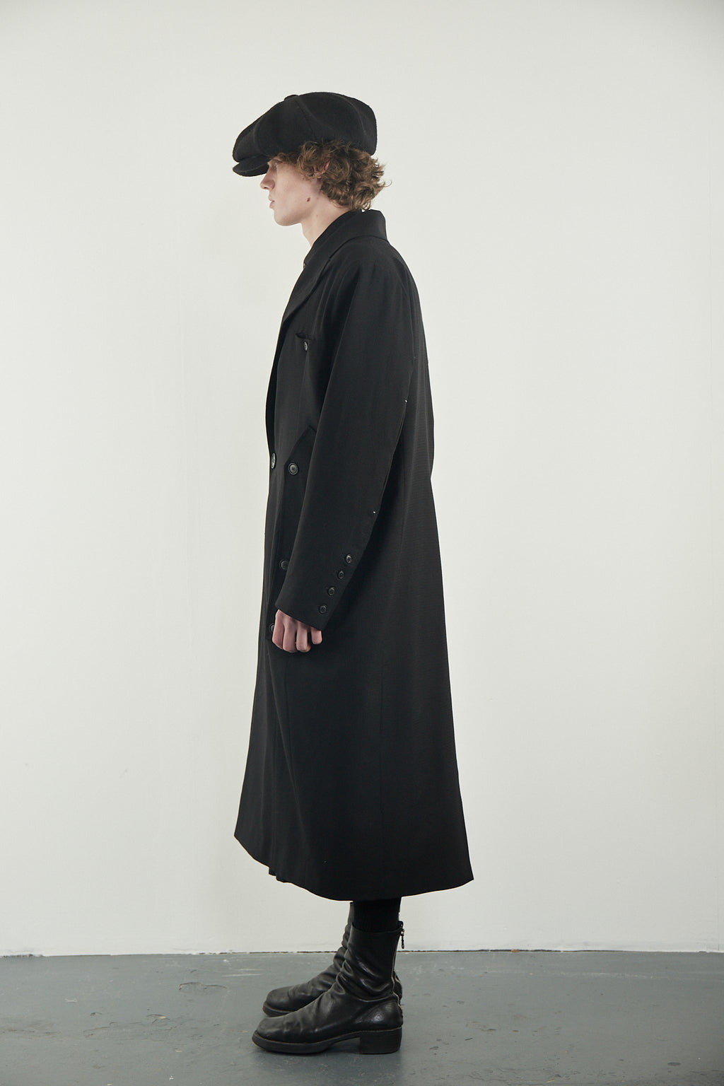 Curved Blade Coat