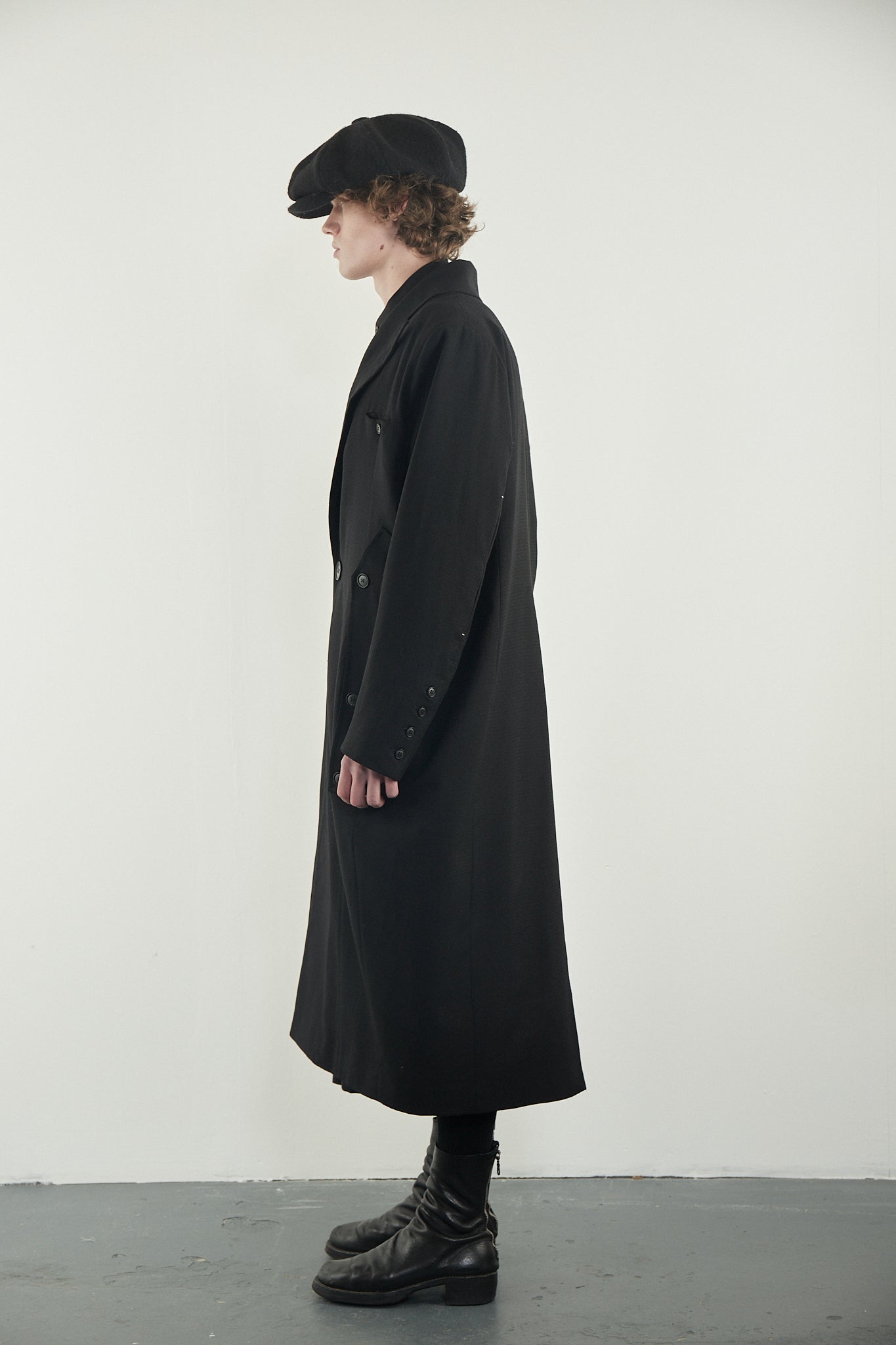 Curved Blade Coat