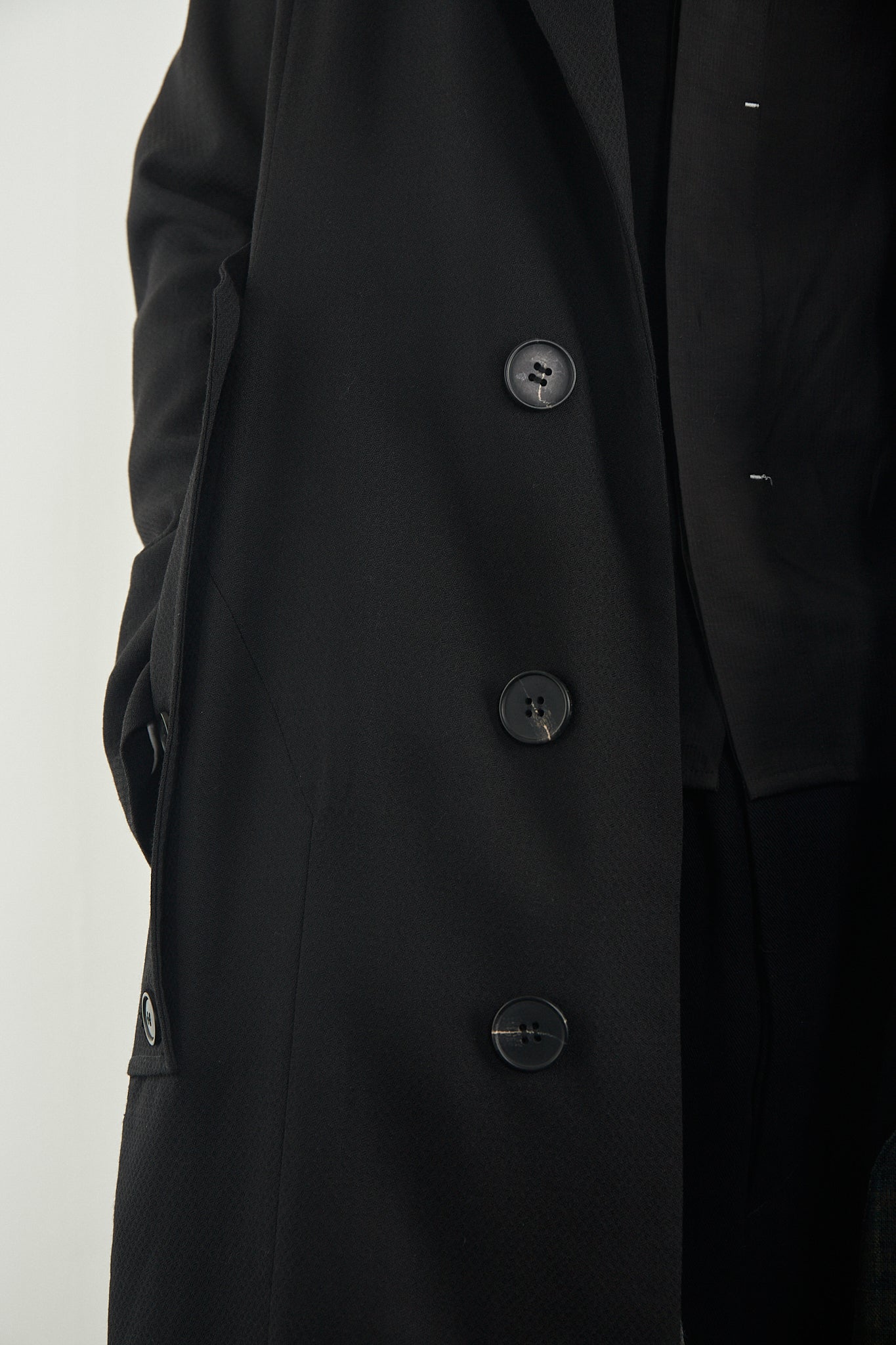Curved Blade Coat