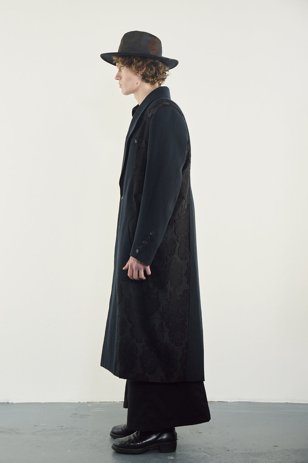 Belted Blade-cut Collar Coat