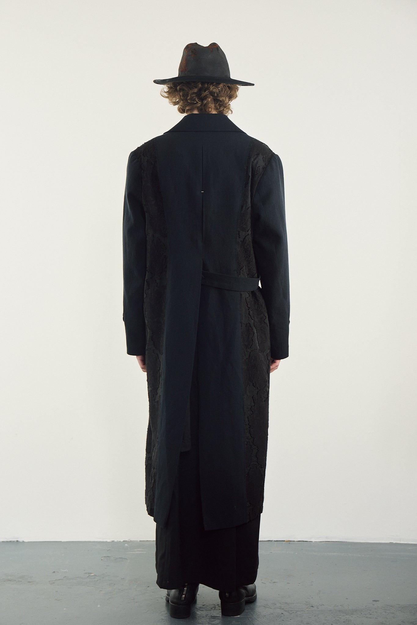 Belted Blade-cut Collar Coat