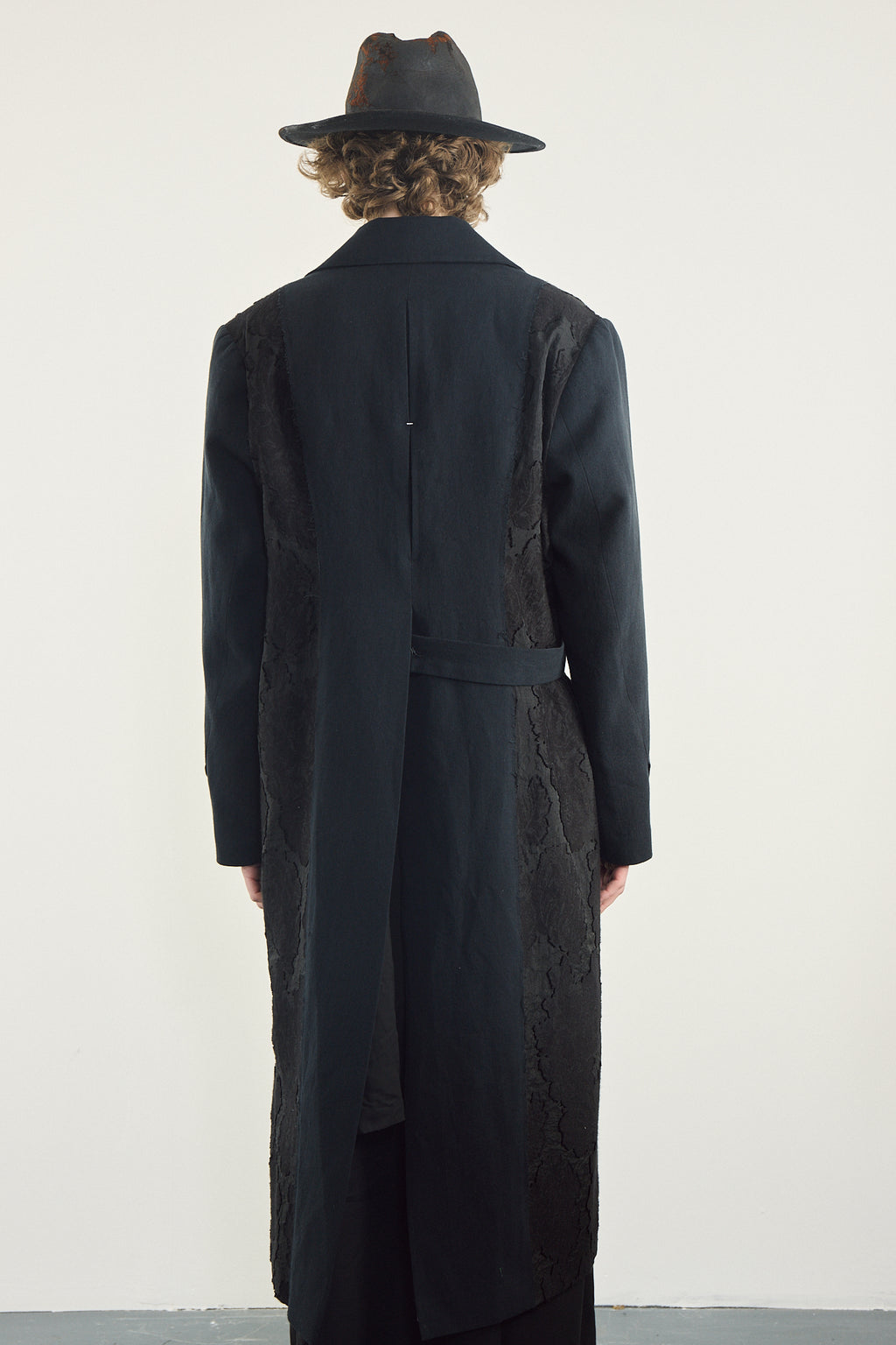 Belted Blade-cut Collar Coat