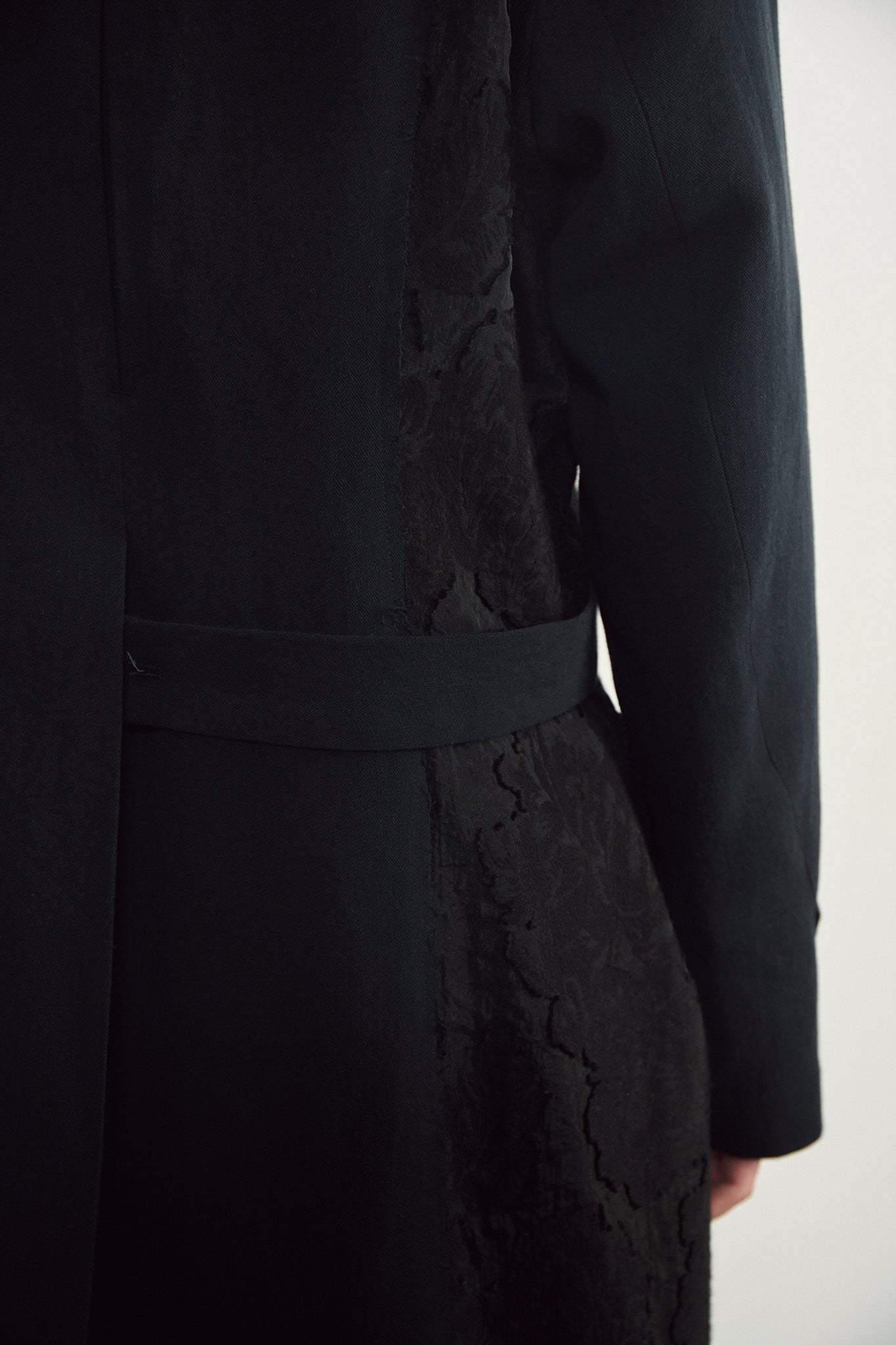 Belted Blade-cut Collar Coat