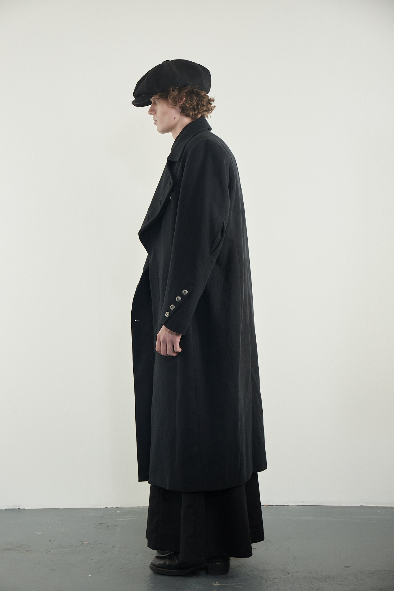Scimitar Collar Coat
