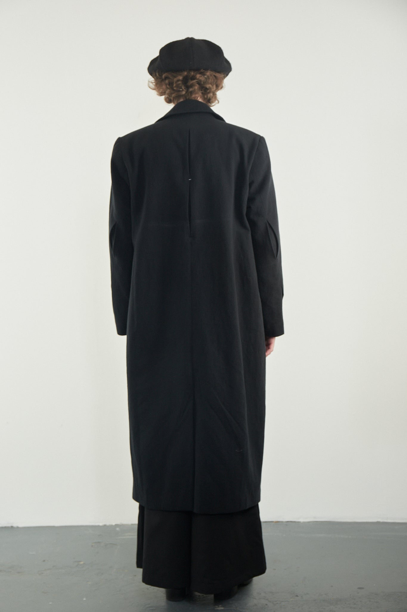 Scimitar Collar Coat