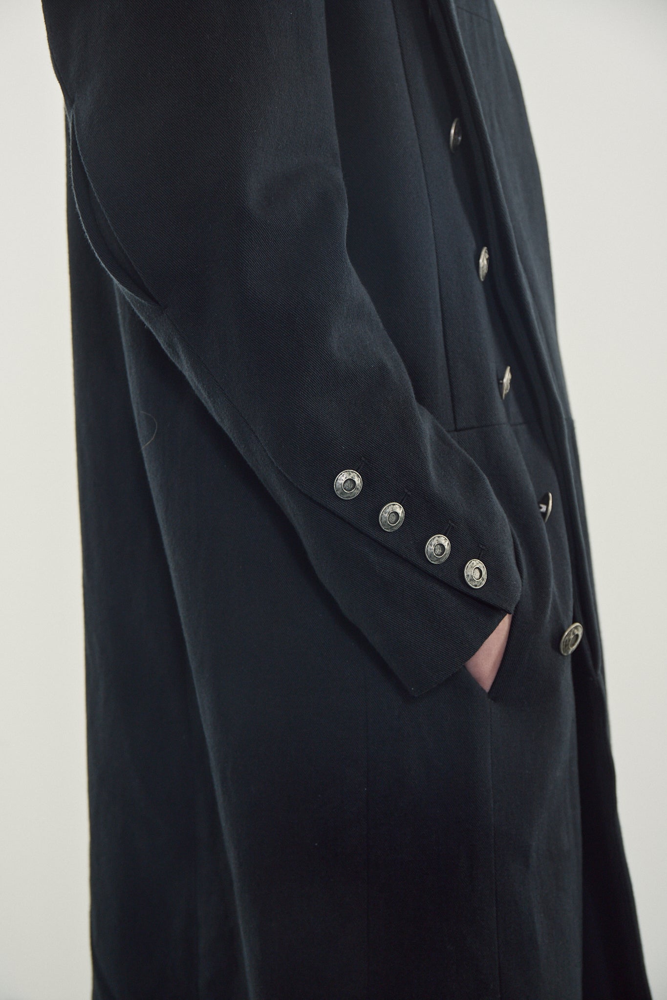 Scimitar Collar Coat